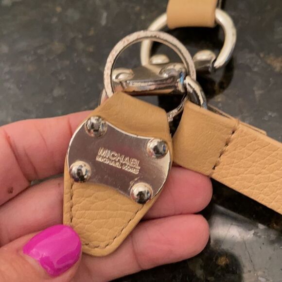 Michael Kors S/M Tan Leather Belt & Keychain main image 4